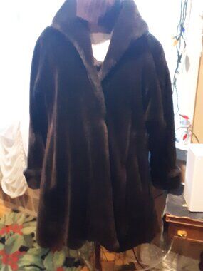 FAUX FUR COAT